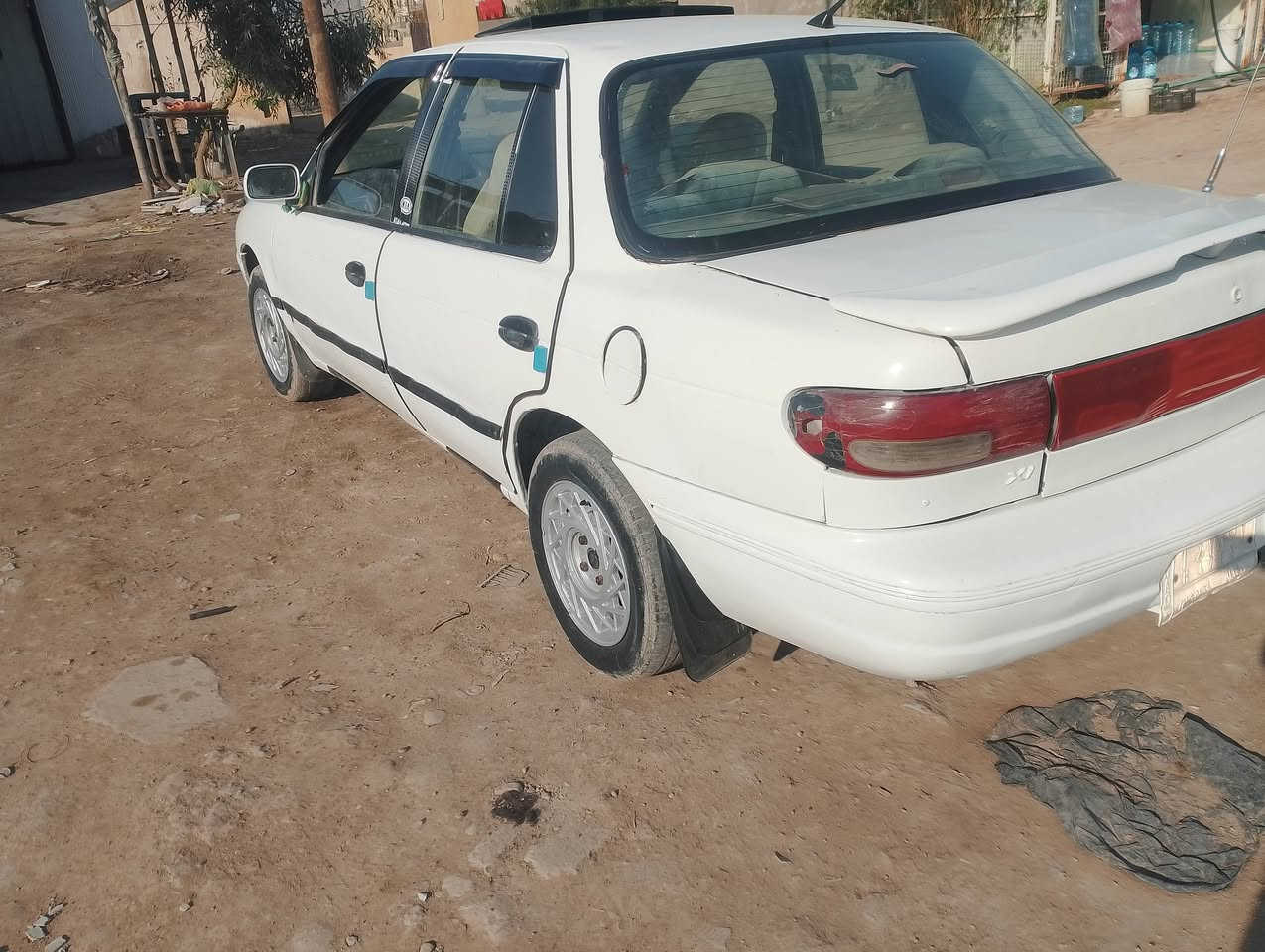 السلام عليكم اللبيع كيا سيفيه موديل 93 رقم بغداد موازي مكينه دخن كير عادي سعر 21 وبيه مجال مكان السياره واسط الصويرة رقم الهاتف ***********
