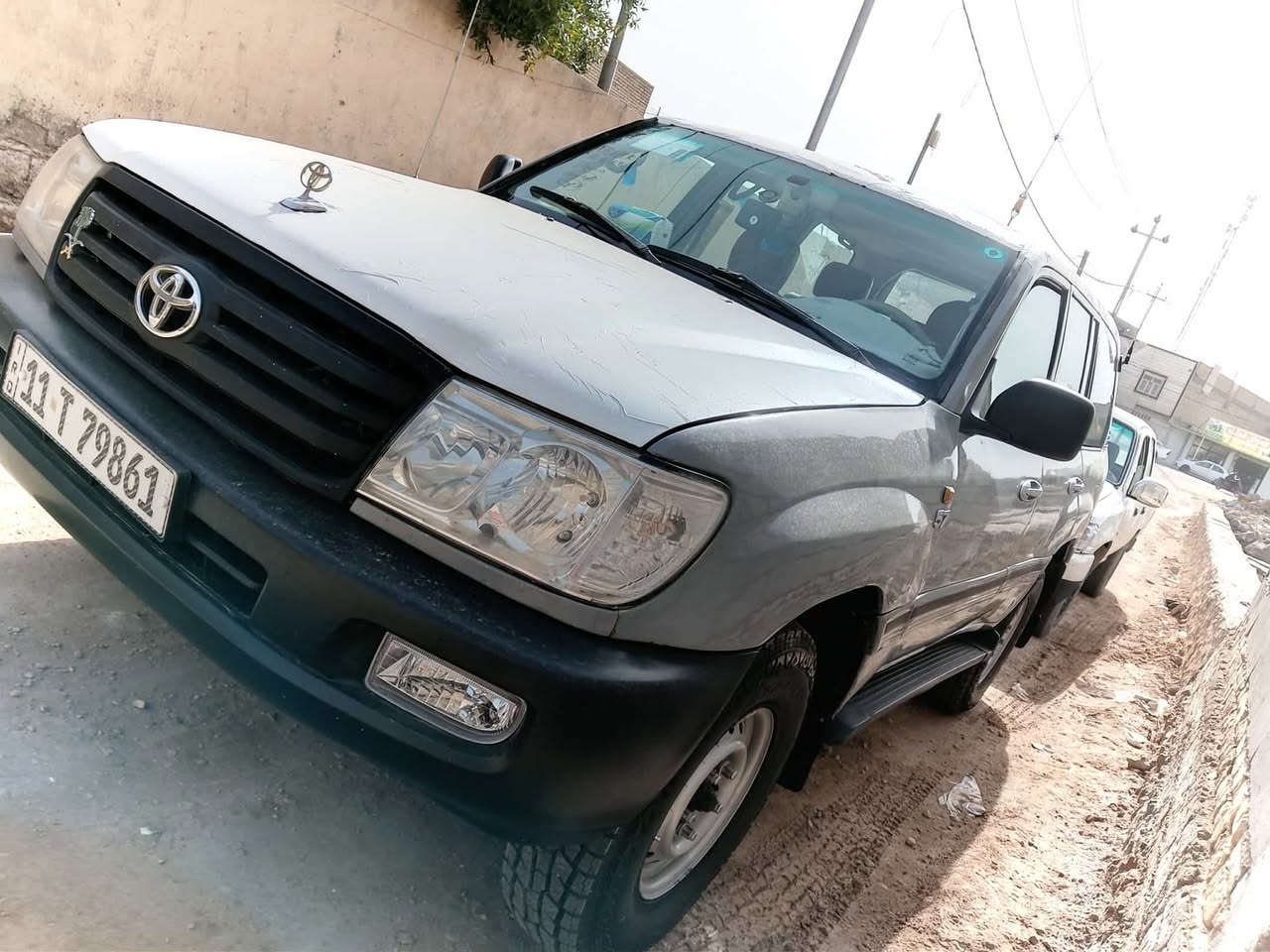 السلام عليكم
للبيع
راندكروز 👑
موديل / 2002
مكينه / V8  اصل كير عادي شرط
فور ويل شغال 🕷️
تخم تاير جديد
باتري جديد
السيارة متعوب عليها مصبوغه عام 
دواخل جديد
السيارة كهربائيات على وضع الشركه 
حداديه من دعاميه لل دعاميه
مكينه وكير شرط لا تبخر ولا تنقص

السعر 100 أو بيها مجال

رقم ***********

تحياتي للجميع 🌹
