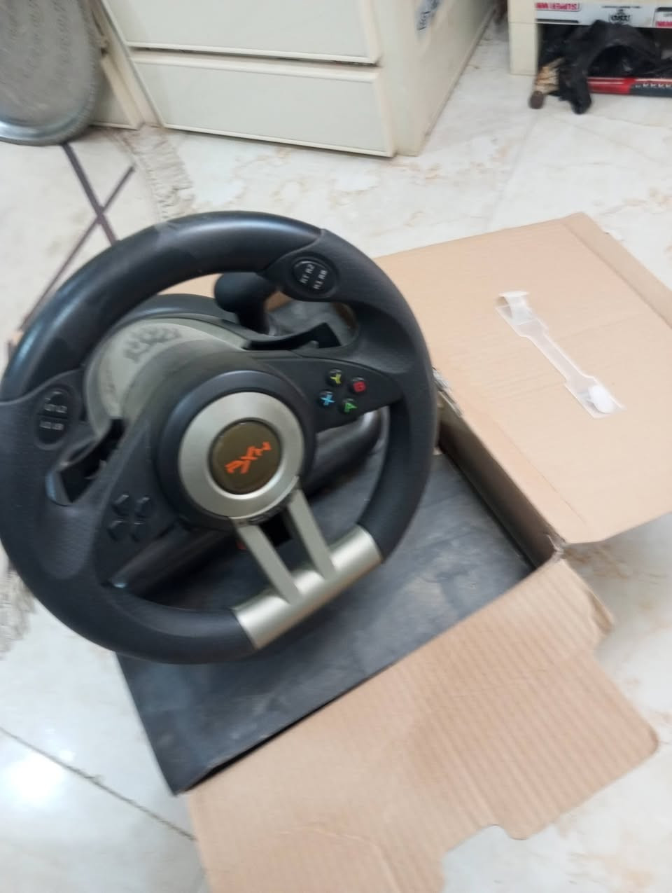 بايسكل للبيع حجم٢٦ 
دركسيون للبيع بلي4اخو جديد
***********
