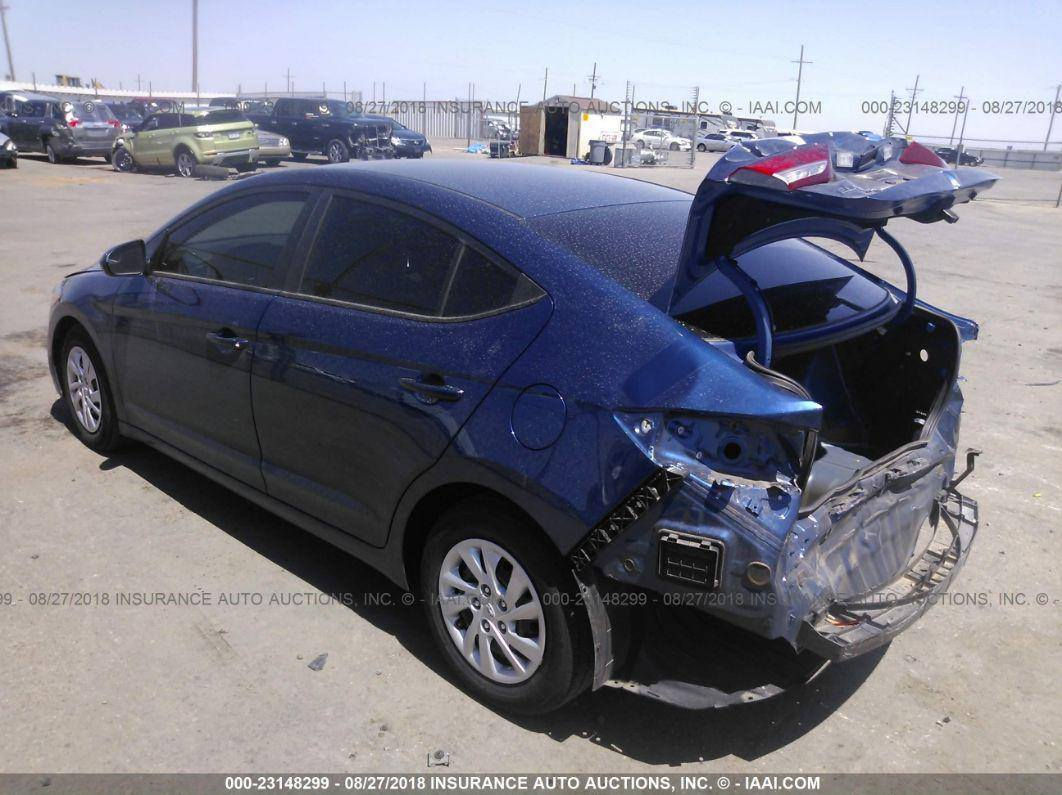 السلام عليكم عند النترا 2018حادثه قطعه وحد وباقي مكفول سياره خير من الله كير مكينه تبريد رقم شمالي هزه رقم جديد لاستفسار *********** السعر 117 بيه مجال صور الحادث مرفقه
