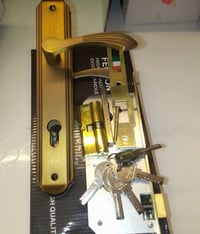 باب خشب • يديات • ٥ مفاتيح