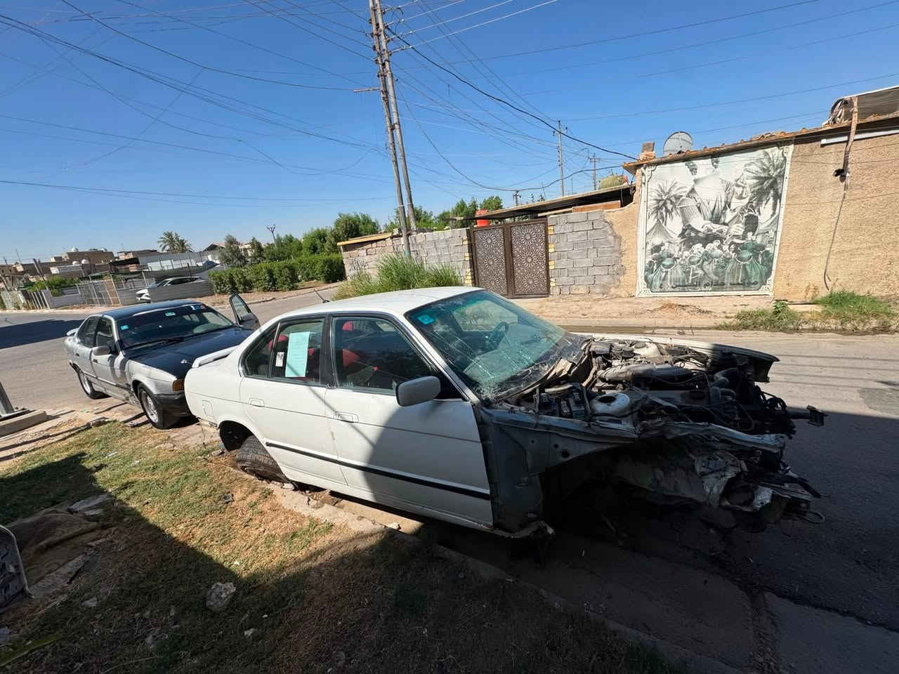 دفع الله ما كان اعضم

bmw525 
مكينه مفتوح سويت بيها حادث دعمت تيل جاملغ وشاصي صفحه يمنه وتاير خلفي نعوجت بي طوبه 
صندوق 
جاملغات خلفيه 
بوب السيار 
نظيفات 
قماره بدون صبغ 
سياره مصبوغه حزام 
 مكينتها نظيفه وشعال  بس بيها كيس مال مكينه نفطر من نضرب بل رصيف 
داخل سياره كله نظيف وشغال عندي بس دشبول من صفحه حادث ندفع شويه لان جامه اماميه نكسرت 
تايرات بس واحد نظيف 100‎%‎ بقيه بيهن كسور  
جامات 4 كهربات وسنتر لوك شغال 
غراضها موجوده 
اريدها 25 

 مصطفى

#BMW #تفصيخ_bmw
***********
