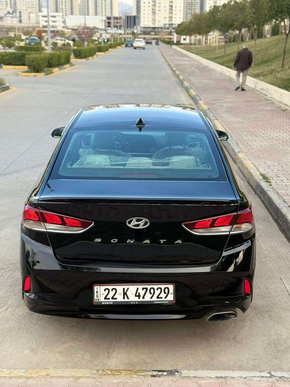 hyundai  sonata 2018

هۆندای سۆناتا مۆدێل  ٢٠١٨ 

فوول فول مواسەفات بەس سڵاید نییە 

مواسەفات : 
ناو سپی 
بەسمە 
درگا بەسمە 
برێک بەسمە 
ڕادار 
ڕاداری خەتی جادە 
ڕاداری ئاوێنە ناوچەی کوێر 
سوکان ڤۆلیۆم 
تەحدید سورعە 
شاشە گەورە 
ئەپڵ کار پلەی 
کامێرا 
حاسە 
کوشن کارەبا 
کوشن هیتەر 
ئۆتۆ هۆڵد 
٣ مۆدی لێ خوڕین ( ئیکۆ - نۆرماڵ - سپۆرت ) 
لایت لید و زینۆن و ئۆتۆ 

زۆر مواسەفاتی تر 

سەنەوی و ڕەقەی تازەیە تا ٢٠٣١ 
بە ناوی خۆمانەوەیە تەحویل و وەکالەت بە شەرت 
سەیارەکە زۆر تازەیە تەنها ١١٥ هەزار ڕۆشتووە 
مەکینەی نەکراوەتەوە بە شەرت 
مەکینە ٢.٤ دوش GDI مەرغوب 
بەس بۆنیدی بۆیاخە بێ ناوگرتن بە شەرت 
شانسی و بەتانە و سەرە دەبڵ بە شەرت 

نرخ : 135$ و معامەلەیەکی برایانە 

📞 0772 531 4474 
==============================

hyundai  sonata  2018  

هونداي سوناتا   
موديل ٢٠١٨
ماشي ١١٥
سنوي رقم هزة جديدة  ٢٠٣١
سيارة بي اسمي  بشرت تحويل وكالة نفس اليوم
سيارة بس بونت صبغ بدون دواخل 
محرك ٢٤
گير محرك بشرت  مامفتوح

فول مواصفات ما عدا فتحة
بةسمة 
رادار امامي
مرايات رادار 
خت شارع
كشن كهربا
كشن تدفية
تحكمات ستيرن
شاشة 
كاميرا
كار پلي
اوتو هولد 
سايد بريك بسمة
لايد ليد + زينون
بعد هواية مواصفات

مكان سيارة داخل سليمانية

📞 0772 531 4474 السليمانية, العراق
