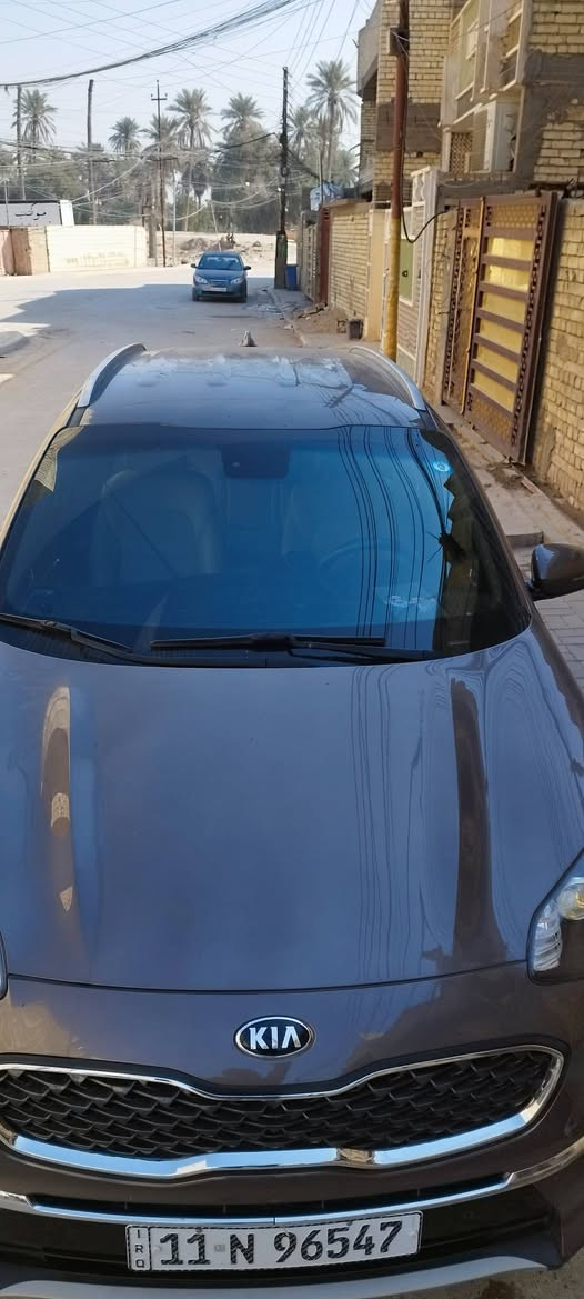 السلام عليكم بيع فقط 
كيا سبورتج 2020 خليجي 
رقم بغداد سنويه ب اسمي تحويل مباشر  اسم المشتري 
كفاله من الصبغ ولحادث كير محرك تبريد كفاله
جاملغ الامامي الايمن بيه شوي بارد فقط
الباب خلف راكب الايمن بارد 
مثل ما موضح بسونار مرفق مع صور
عداد المسافه 68 الف قابل زياده
المواصفات 
بصمه 
محرك 2000 دوش 
حساسات امامي خلفي 
تحكمات ستيرن
شاشه بلاديه 
  اوضاع قياده / نورمل / ايكو / سبورت 
تبريد قطعتين 
كشنات بيجي مخمل وجلد كهرباء 
قماره حديد

📍عنواني /بغداد العبيدي

***********
   ‭
***********
