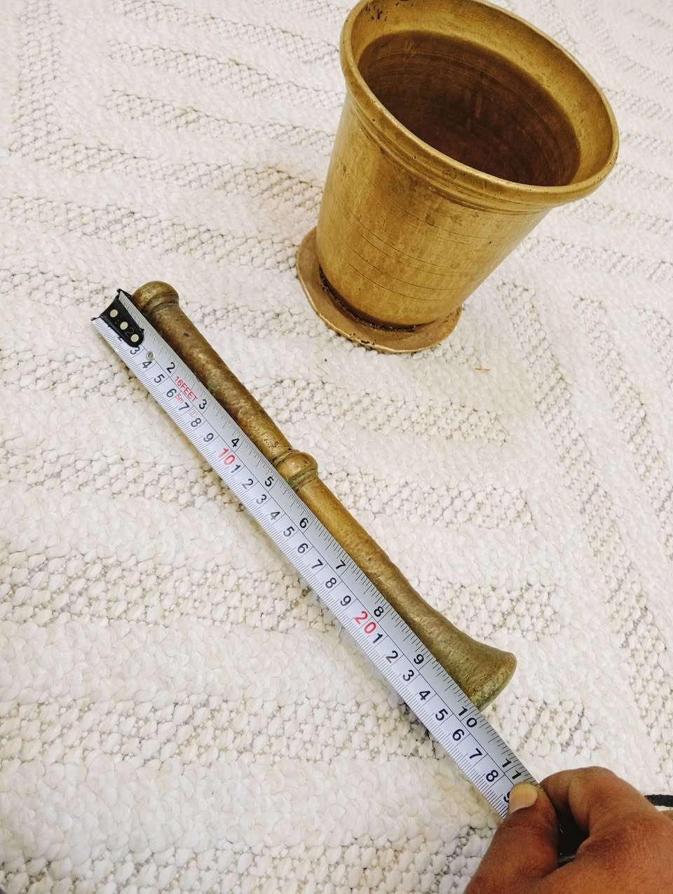 هاون نحاس ارتفاع 14سم و اليدة 25سم خالي من العيوب ،،شمع دان نحاس كلاسك يوجد توصيل


**إذا كنت صاحب هذا الإعلان وتريد حذفه لأي سبب، رجاءا أرسل رسالة إلى الدعم الفني**