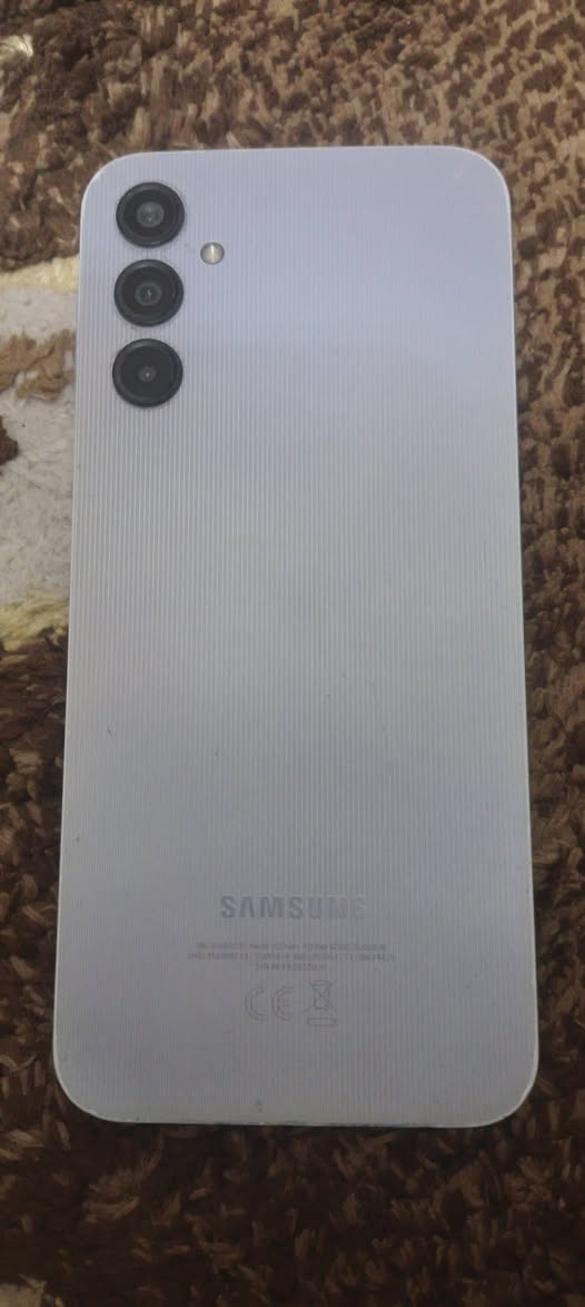 للبيع كلكسي A14 ذاكرة 64 شاشه بيها فطور بس ممأثره ع اللمس ابد بصمه وشحن وكامرات وكلشي شغال السعر 55 وبي مجال بسيط للتواصل خاص مكاني نجف ابوصخير


**إذا كنت صاحب هذا الإعلان وتريد حذفه لأي سبب، رجاءا أرسل رسالة إلى الدعم الفني**