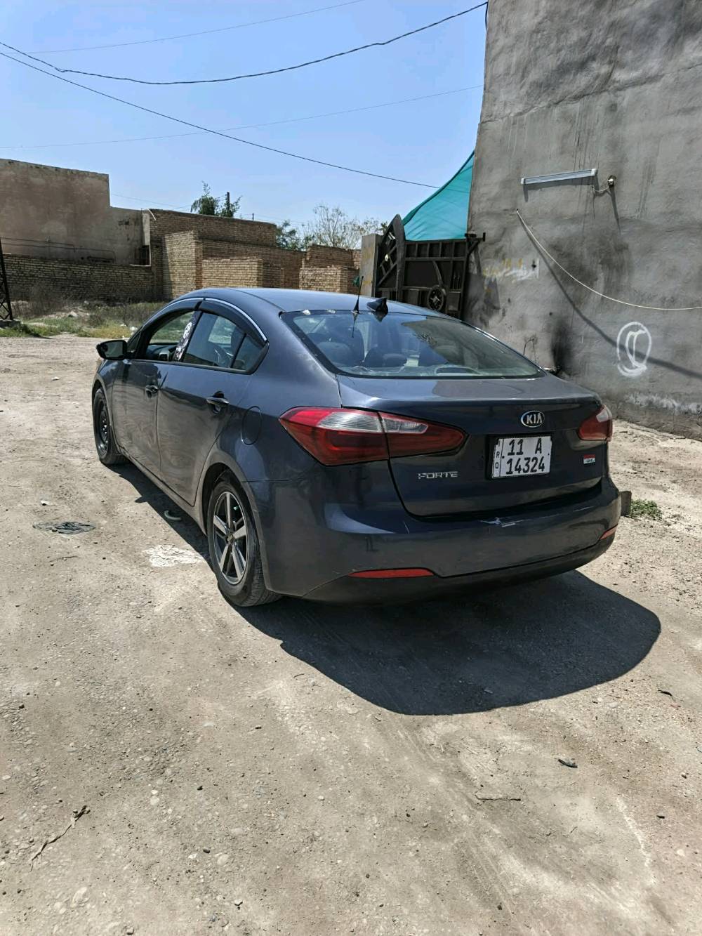 كيا فورتي موديل ١٤ للبيع مصبوقه حزام اثر جراد وبيه طخه بل جاملق الخلفي كير محرك تبريد كله عل ضمان السياره احلا من الصوره اذا اكو مراوس ب احدث هم مقبوله 
اتصل واتس اب او عل خط 
***********
***********