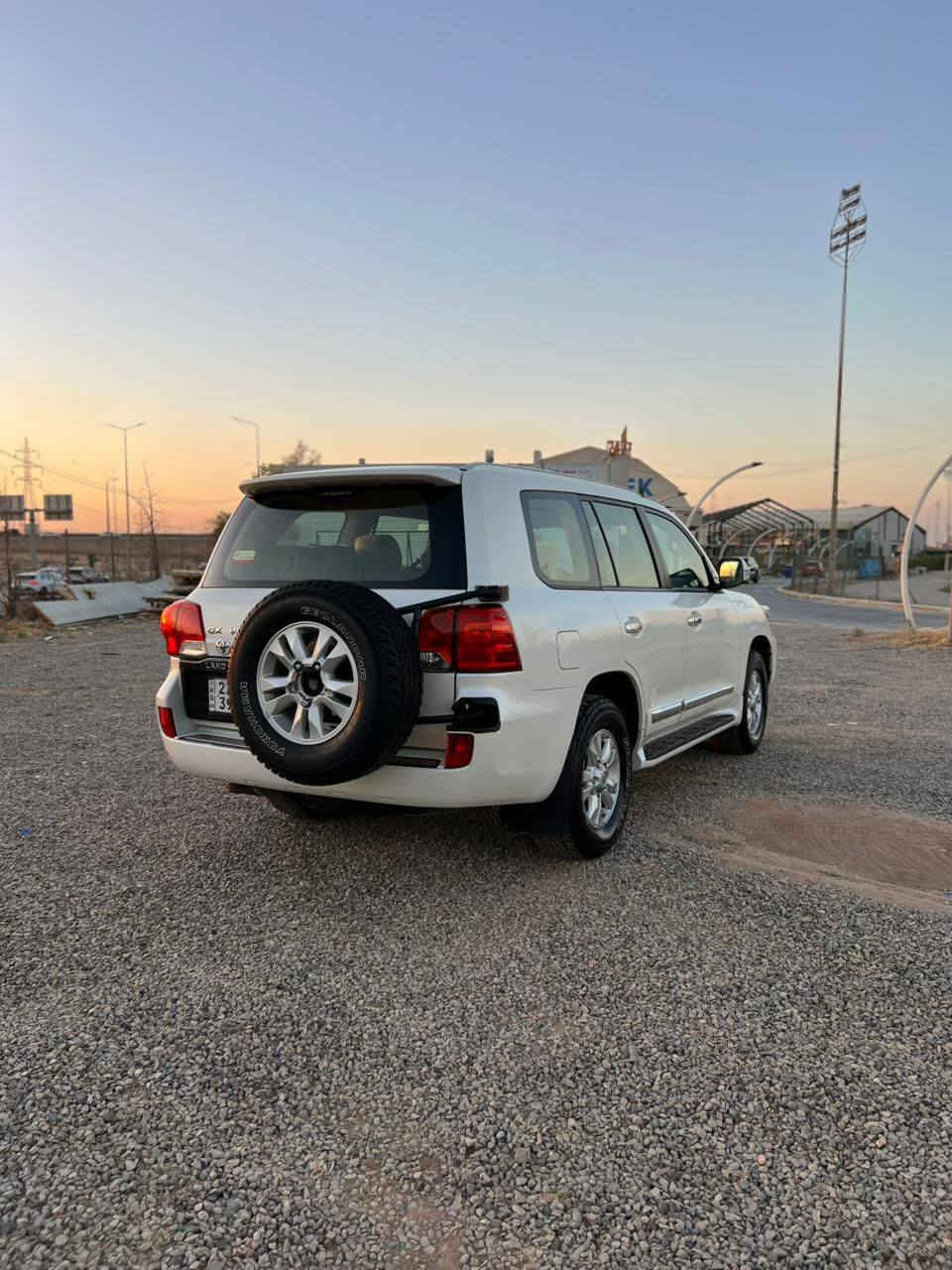 تۆیۆتا لاندکروز 2014 ‎مەکینە GX 4.0 شەش پستن
سفری ‎شەریکەی جیهان
دەبل سپێر سپیر تعلیق
۱۷۸هەزار کیلۆمتر ڕۆیشتوە
تەنها دەعامی لای سایەقی بۆیاغە وەدەرگای سایەقی قۆپێکی هەیە چاک نەکراوەتەوە لە وێنە دیارە ‎هیچ مەسرەفێکی تێدانیە 

سـعـر : لە کۆمێنت داوابکە ڕاستەوخۆ بۆت دێت 📥 

گێر و مەکیەنەی بەشەرت 
هیچ کێشەیەکی تێدا نییە 

ژمارەی خاوەنەکەی 
***********
