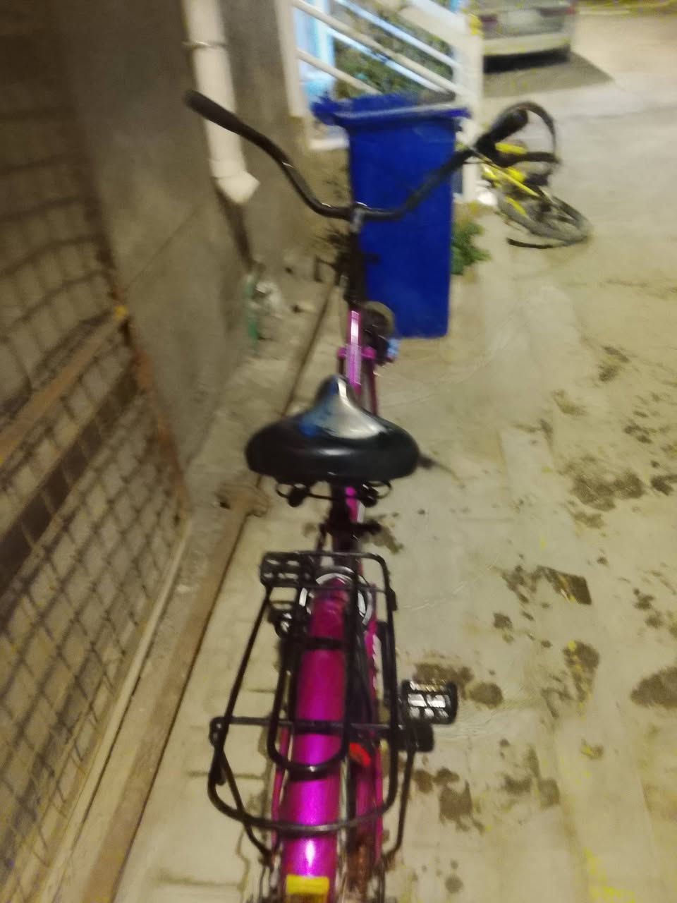 متاح بايسكل بناتي حجم 26 المكان البصره حي مثلث متجر القدام موجود السعر 120


**إذا كنت صاحب هذا الإعلان وتريد حذفه لأي سبب، رجاءا أرسل رسالة إلى الدعم الفني**