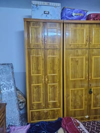 غرفة نوم ملحق ٥ابواب فصال حسب الطلب نظافة 100 بل 100 سعرها مليون و٣٠٠ب...