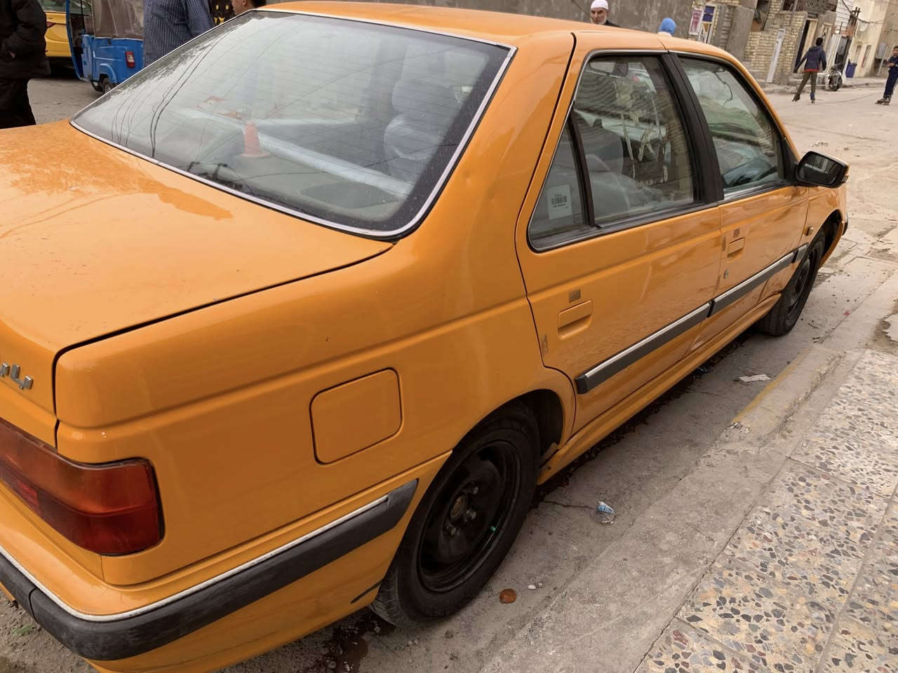 السلام عليكم بيجو بارص مديل 2018 طاير بيهه بنيد ومبدل شركة اصلي ولقديم موجود وبيهه بارد بل جاملغ الخلفي مكينه بيهه تبخير عارضهه ب 55 وبيهه مجال قليل مكاني سيارة بغداد الشعب 
***********
