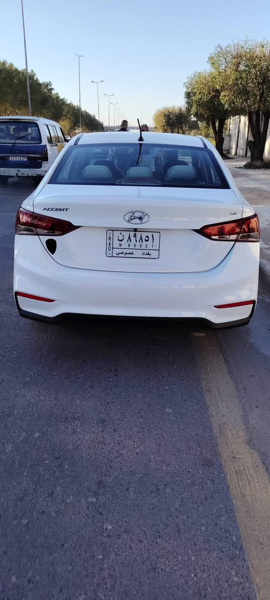 السلام  عليكم  اكسنت ٢٠٢٠  خليجي رقم بغداد /السياره اخت  الزيرو كولش نظيفه مكفوله من الحادث َوالصبغ  ولا حته تكحيل اني امطلعها من الشركه زيرو  ماشيه  ٣٣  الف محرك ١٦٠٠ دوش  فول تحكم استيرن فتحة سقف شاشه لمس كامره خلفيه لايت لد  تبريد قطعتين امامي وخلفي اشاير مري/ كير ومحرك مكفولات العنوان بغداد الشعب السعر ١٤٢  وبيهة  مجال  ان شاء الله           هاتف  ***********
