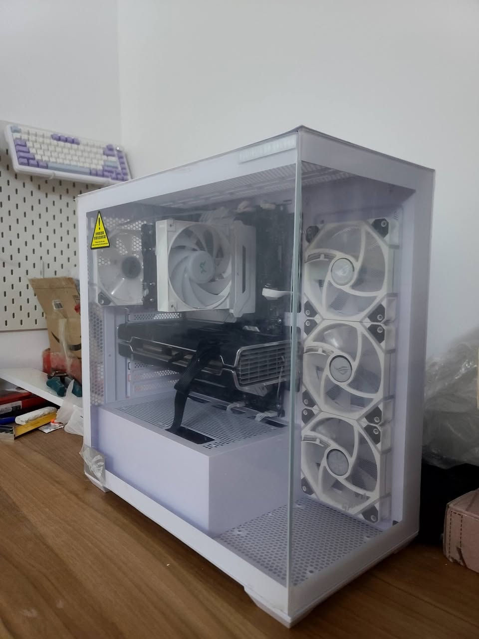 حبايب pc للبيع مواصفات
I5 14400f 
Rx 5700xt 8gb xfx
M.b z790 edge msi wifi 
Ram 16gb 3200mhz rgb 
M.2 128gb 
Hdd 500gb 
Psu 750w 
Case sama 4fan 
السعر 1.100.000


**إذا كنت صاحب هذا الإعلان وتريد حذفه لأي سبب، رجاءا أرسل رسالة إلى الدعم الفني**