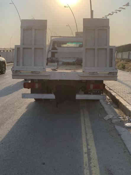 سلام عليكم تيوتة سطحة مديل 1993 رقم بغداد الماني 28 بلسنوية حمل مكينة 14 بيهة خيط بخار صاحبهة يريد تحويل السعر  80 وبيهة مجال قليل اني مكلف بلنشر هاذة رقم صاحبهة ***********
