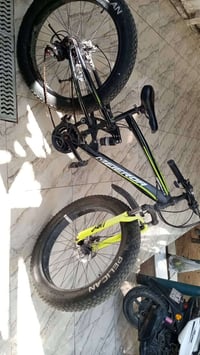 دراجه هوائيه جبلي للبيع سعره،(١٧٥)وبي مجال نضيف استخدام قليل التواصل ت...