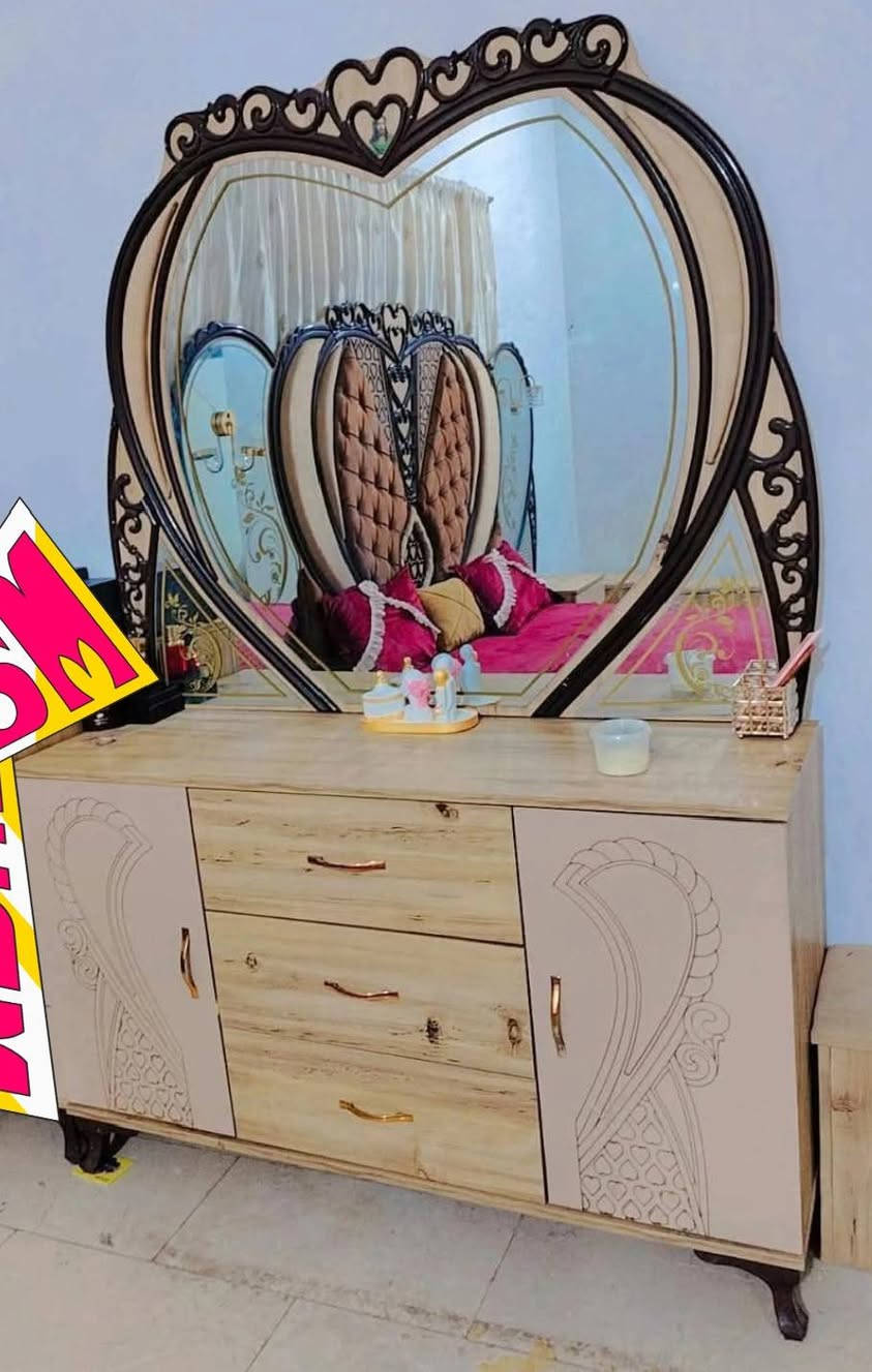 غرفه تركيه ضخمه
سعره ب 500

عنوان كوت 

رقم ***********
