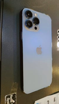 عندي ايفون ١٣ برو ماكس الجهاز قافل  ايكلود الجهاز صفر جديد مامستخدم غي...