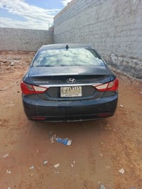 سوناتا • ٢٠١٢ • ١٨٥ الف