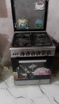 طباخ  لبيع نظيف. شغل لفرن لفوك ولجوه. سعر 160 قفل   ‏‪07862275548‬‏