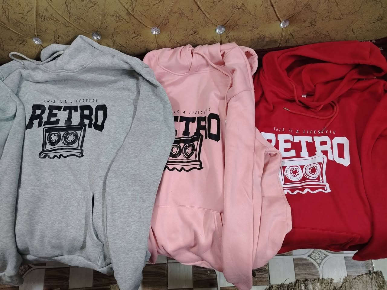 3 قطع هوديات اصلي جديد بل جيس قياس لارج سعر قطعه وحده كلهن 15 مع التوصيل وبل عافيه


**إذا كنت صاحب هذا الإعلان وتريد حذفه لأي سبب، رجاءا أرسل رسالة إلى الدعم الفني**