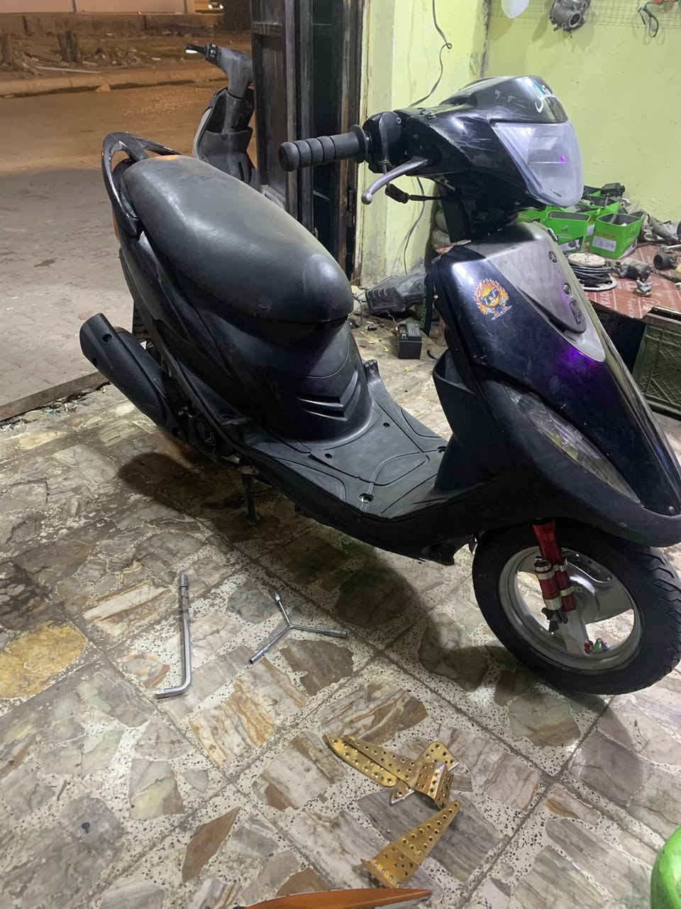 سلام عليكم ماكس عدله ٤٩ دراجه كله بلادي بس صدر تجاري شلعه معدل مفتوحه مره وحده مبدل فقط كازكيت كله بلادي سعر ٦٥٠ مو شراي لاتدوخني رجاءً رقمي ***********
