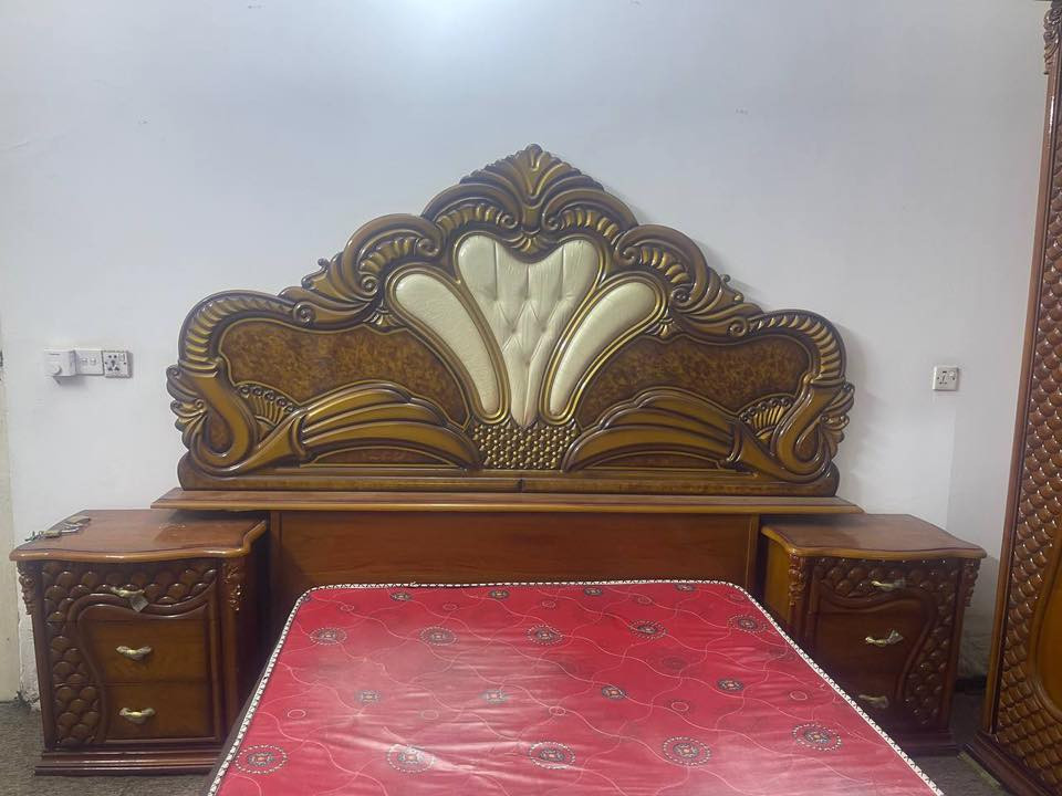 للبيع غرفة النوم السعر ١.٢٥٠ قابل للتفاوض
***********
