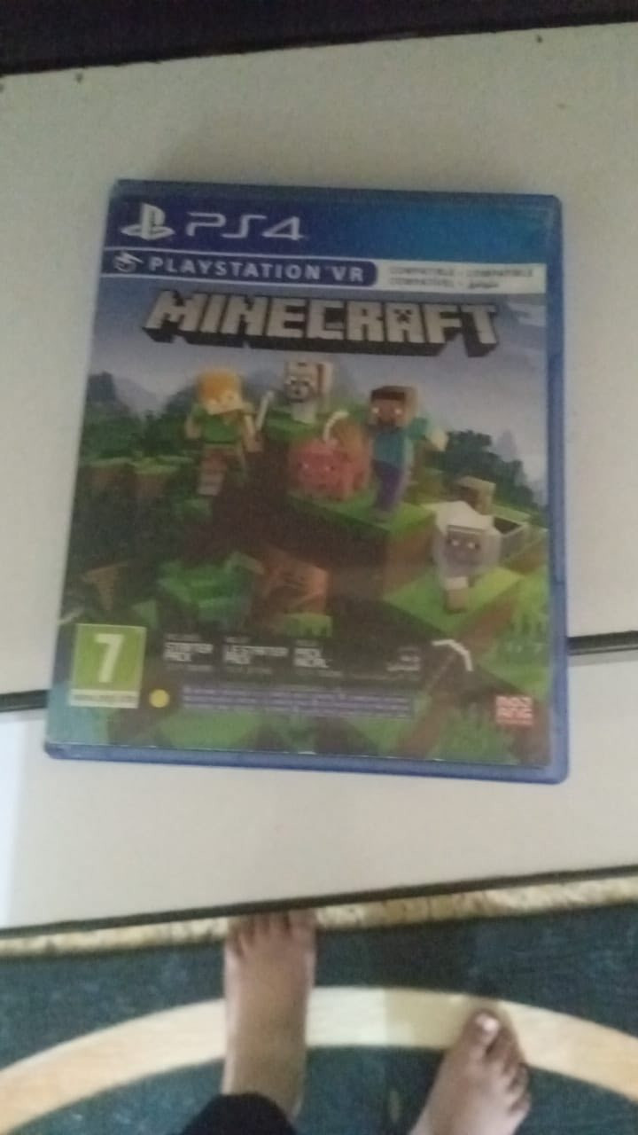 بلي فور للبيع ويا خمس اقراص العاب
للاستفسار الاتصال ع رقم ***********
