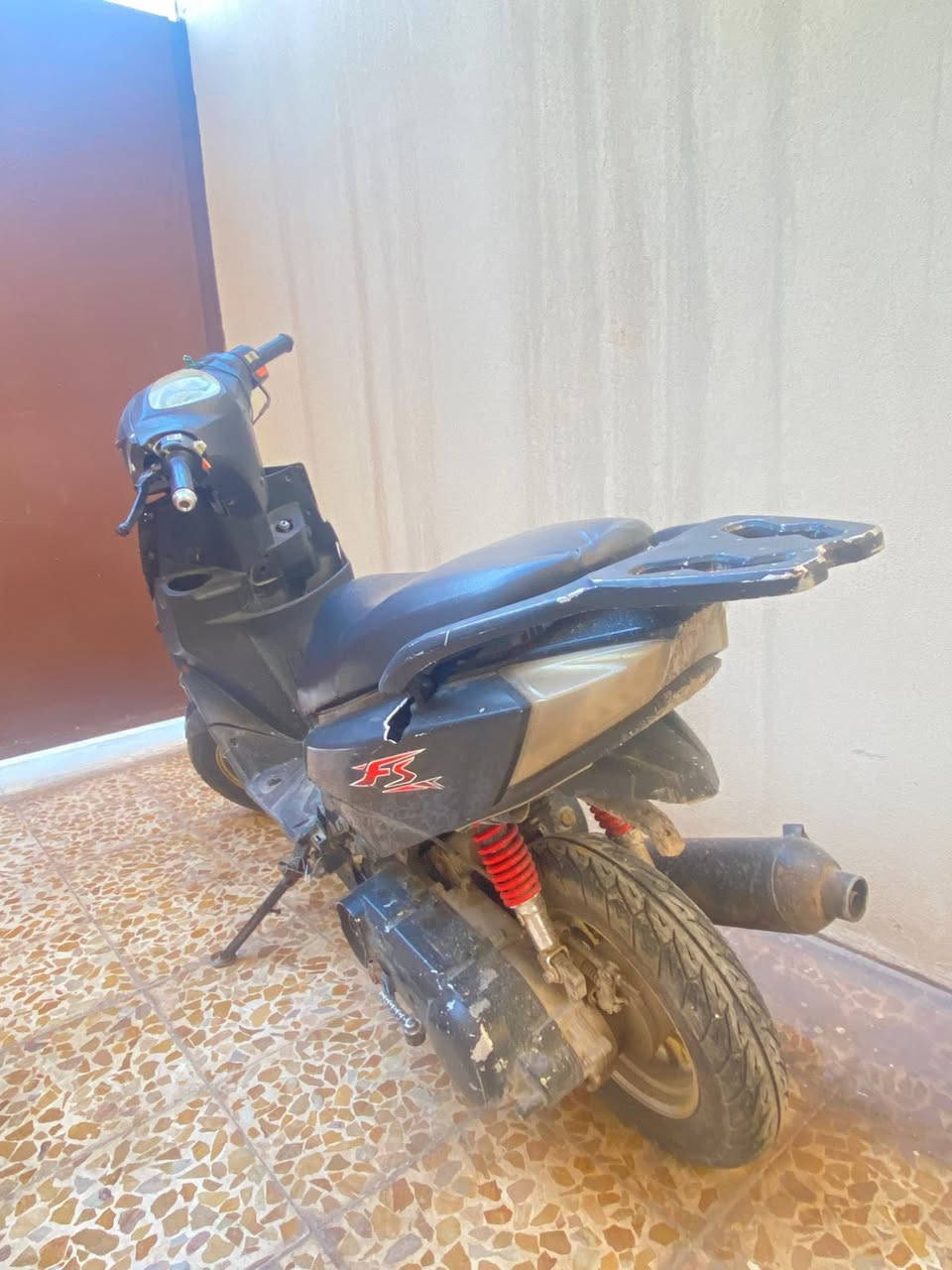 ماطور ماكس نوعيةfs 

ماطور نشط محرك شرط شلعة ومعدل
فقط ناقصو كفرات

مكاني موصل/حي البكر

السعر 130 وبي مجال بسيط

تواصل واتساب:***********//***********
