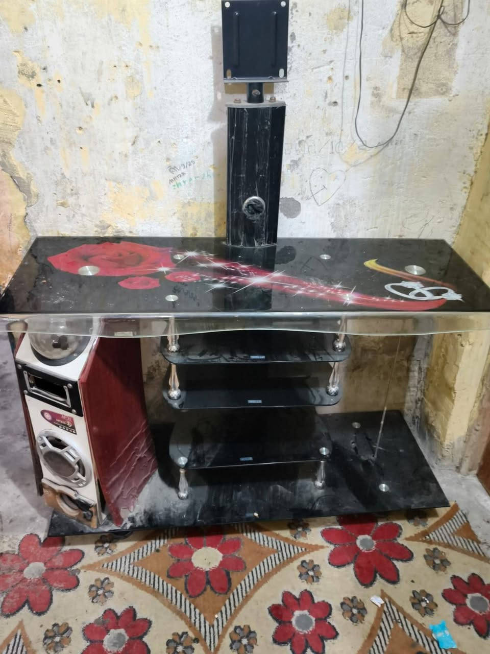 سلام عليكم ميز بلازمه سعر 15 نضيف كزازز شراي يجي واتساب ***********
