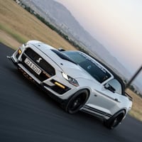 شيلبي GT500 • ابيض صدفي • ٧٨الف