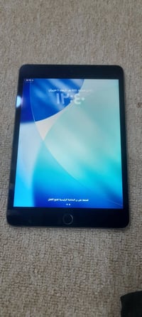 ايباد ميني ٥ • نضيف • مبدل بايفون