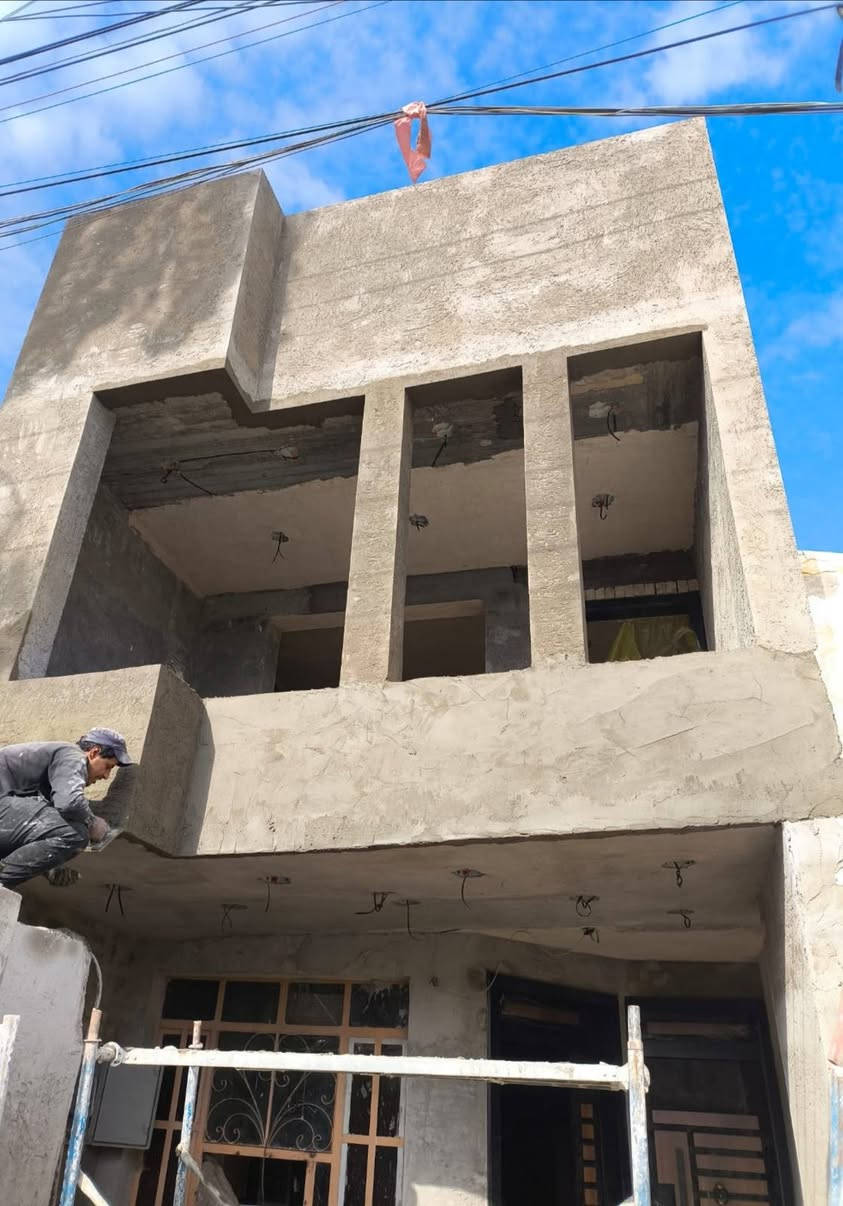 السلام عليكم خلفه متفرغ داخل الحسينيه وبغداد شغل درجه اوله وسعارنه مناسبه  بياض + لبخ + تطعيم واجهات + سيراميك + كاشي وسعارنه مناسبه *********** وبي واتس واني بل خدمه رابط حسابي التيك توك 
https://www.tiktok.com/@1apas11?_r=1&_t=ZS-92ggHvwAdzr
