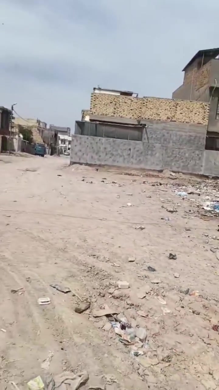 عرصه للبيع المساحه 200متر ركن شارعها 15متر عنوان حي الشهداء خلف مول اهل الخير قريبه على شارع الطمازيه المسافه عن شارع الطمازيه 150متر للاستفسار اكثر الاتصال على الرقم التالي 📞👇 
***********
