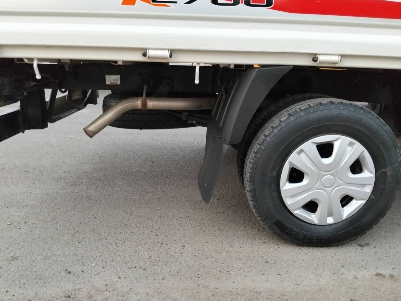 كيا حمل مفتوح موديل 2016 رقم بغداد الماني مكينه 2700جديده لا صرف ولا بخار ولا تنقيص وكير ومكينه واكسل وشاصي ورقم شاصي كل مكفول تخم تاير جديد سياره جاهزة وجديده السياره مكفوله كفاله عامه لا ضربه ولا صبغ ولا تبديل عد بارد قليل وصبغ دوسه وحده العنوان بغداد البلديات السعر 118وبيه مجال بسيط الرقم ***********
