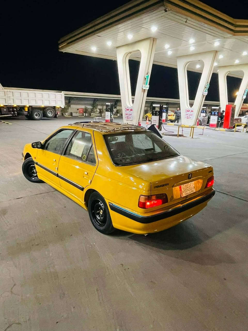 السلام عليكم
بيجو بارص للبيع موديل 2015
كير محرك كفاله 
بيه هلالات الخلفيات مصلحات 
وبنيد مرشوش 
رقم بغداد تحويل ثاني يوم 
السعر 50 
*********** مكانه بوب الشام
