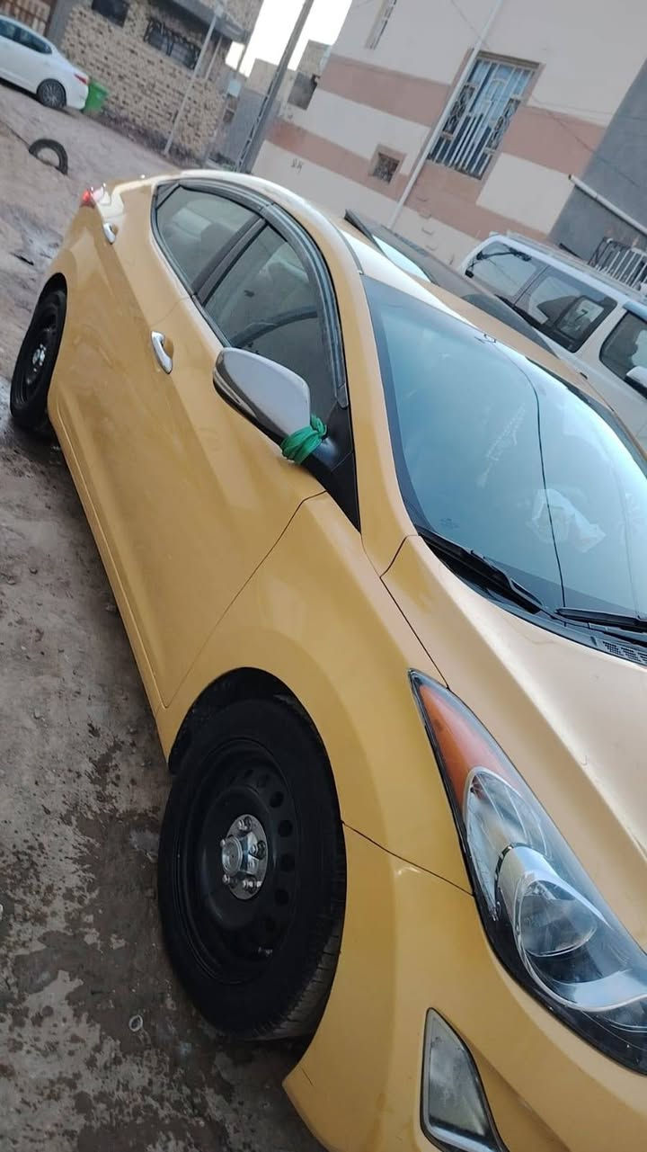 السلام عليكم لانتره 2012  انتصل وبيك خير ودلل***********
