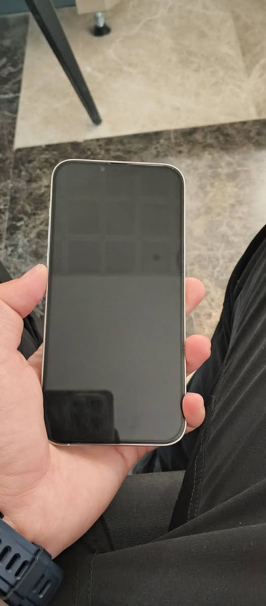 إيفون 13 برو ماكس لون أبيض،
جهاز كل شيء مابي نور مال هوه ما يعبر تك شريحا 
نموذج   M/LL أمريكي أصلي 
ذاكره 128
بطاريه 84 
جهاز نضيف 
سعر 600 وبي مجال شي، قليل 
*********** بي واتس،
