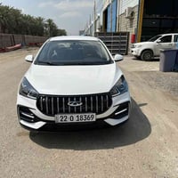 شيري اريزو 5  موديل 2025  ماشية 1400 تقريبا بعدها زيرو  باسمنه رقم ارب...
