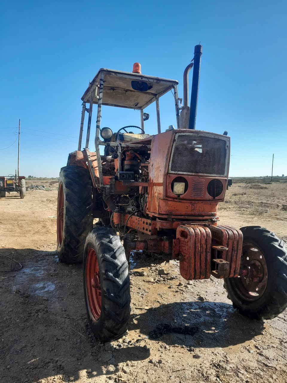 مكينة بلاروس روسي للبيع مع كافة قراضه فدان وديجر ودسك وباذره مكينة نضيف موديل 1996رقم
اصفر مكينة وكير خير من الله تأتيرات نضاف المكان واسط قضاء الحي الاتصال على الرقم ***********
