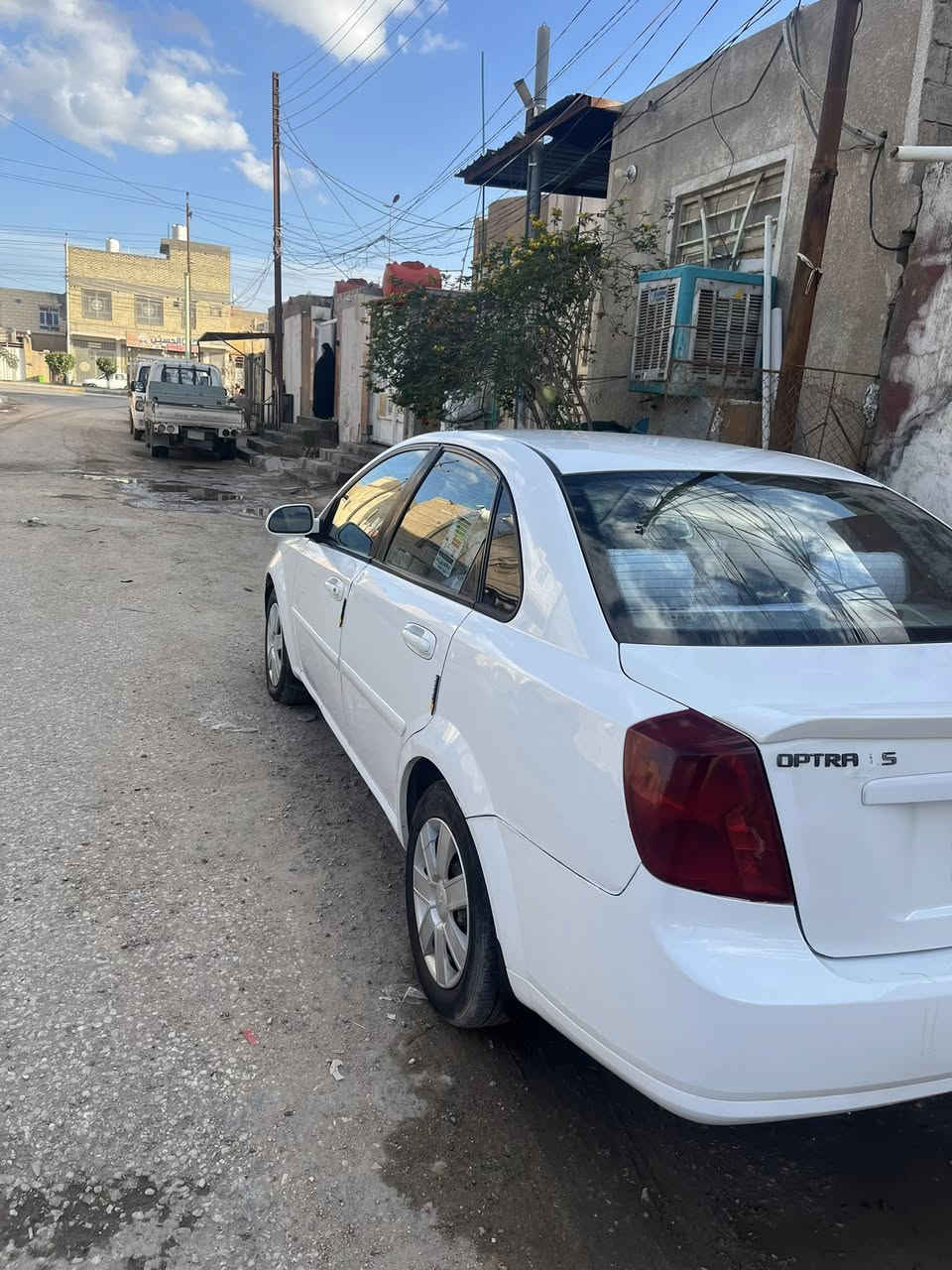 اوبتره موديل ١٢شركه عامه كامله من كلشي رقم بغداد جديد سوناره وياه ماناقص اي اشي تبريد حداديه كلى جديد رقم هاتف صاحب سياره ***********
