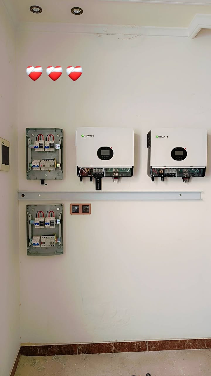 السلام عليكم ورحمة الله وبركاته 🤍
تم بحمد الله اليوم تنصيب منظومة طاقة شمسية في منطقة السيدية ☀️
🔹 المنظومة بسعة 45 أمبير
🔹 التنفيذ بجهود كوادر شركة أرض الرواند
📌 مكونات المنظومة:
▪️ 16 لوح شمسي نوع ECO x10
ضمان حقيقي 20 سنة ✅
▪️ 3 بطاريات قوية بسعة 15 كيلو واط من شركة LVTOP SUN
بخلايا EVE العالمية وضمان 5 سنوات 🔋
▪️ عدد 2 إنفيرتر Growatt
قدرة 6 كيلو واط لكل جهاز ⚡
📞 لأي استفسار راسلونا مباشرة
*********** / *********** /‏‪***********‬‏
📍 أو زورونا في بغداد – شارع الصناعة – قرب فلكة الجامعة التكنولوجية
