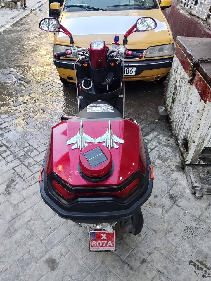 سلام عليكم 
بوليس كابريتر مرتبه ومتعوب عليها مكينه ما مفتوحه وبيها غراض هواي شوفت عينكم سعرها 700 مكاني بغداد مدينه او بلديات رقمي ***********
