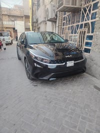 كيا فورتي 2024 اسود  حادث جاملغ خلفي وتبديل قبق صندوك مكاني مدينه الصد...