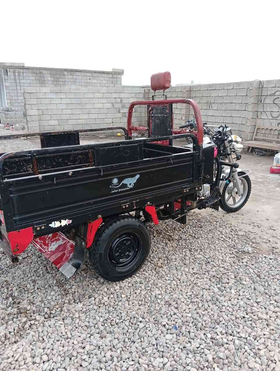 السلام عليكم ستوته للبيع موديل الشاصي 20 والماكينه 23 سعر 1,400 وبيها مجال مكاني ديالى منصوريه ***********
