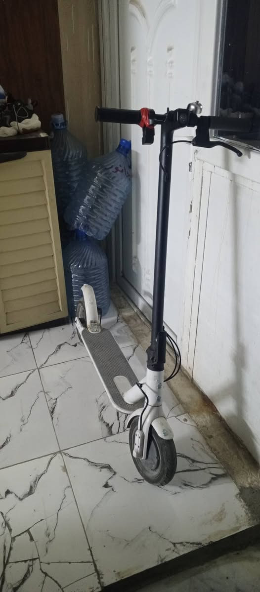سكوترللبيع الحجم الكبير بي خلل بالبطاريه السعر100للاتصال***********
