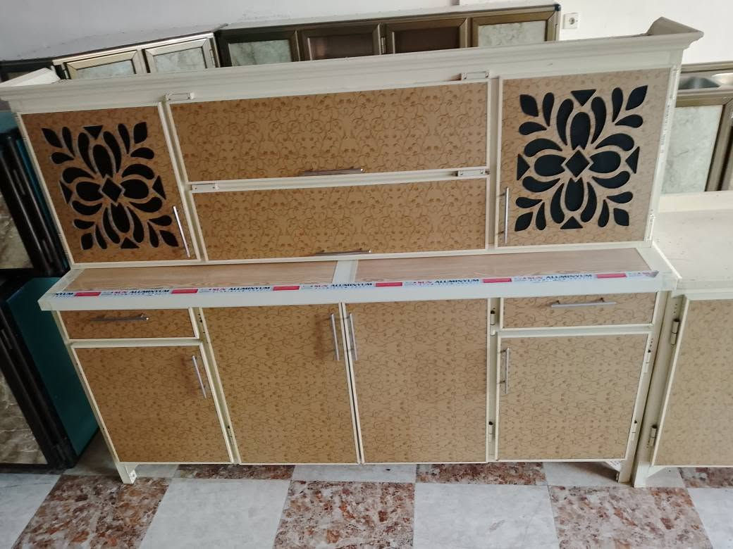معرض يونس لتجاره الأثاث المستخدم والجديد 

كاونتر مترين مع سنك متر وثلاثين مرمر مستخدم 

للاستفسار الاتصال على الرقم التالي 

*********** تكريت, صلاح الدين
