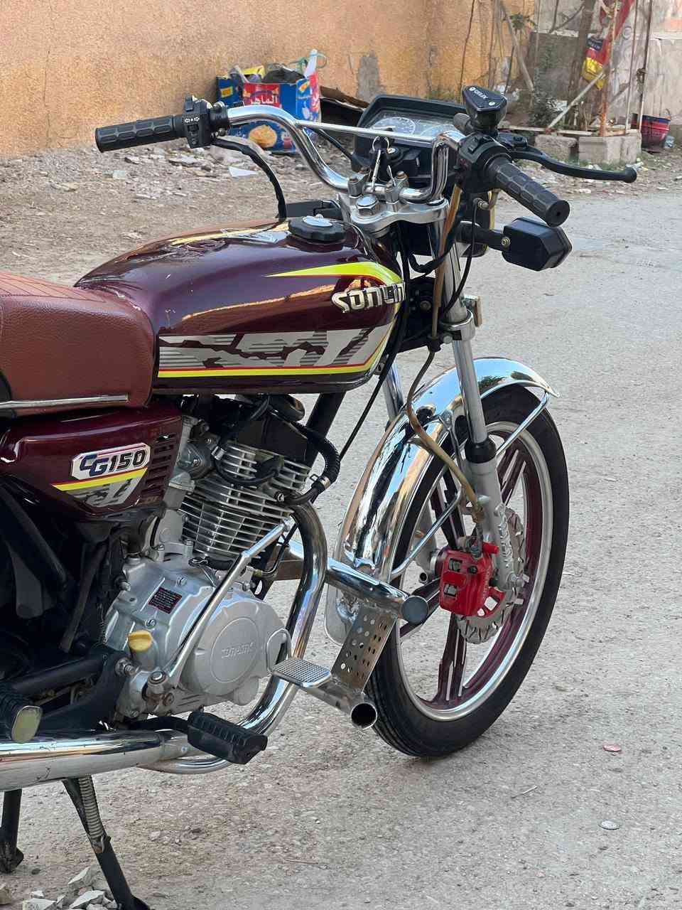 السلام عليكم
للبيع درجه سيفان مديل 23 نضيفه خير من الله سعر 550بيها مجال حك جيه تصل ***********
