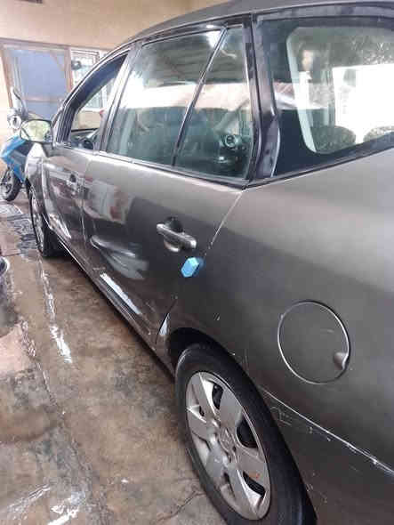 سياره كيا رندو للبيع موديل 2009 محرك 2400 أربعة سلندر وارد امريكي كير محرك مكفوله ومضمون مصبوغه حزام كهربائيات شغاله السيارة بأسمي السنويه 2029 السعر 74 وبيه مجال مكاني راوه رقم الهاتف ***********
