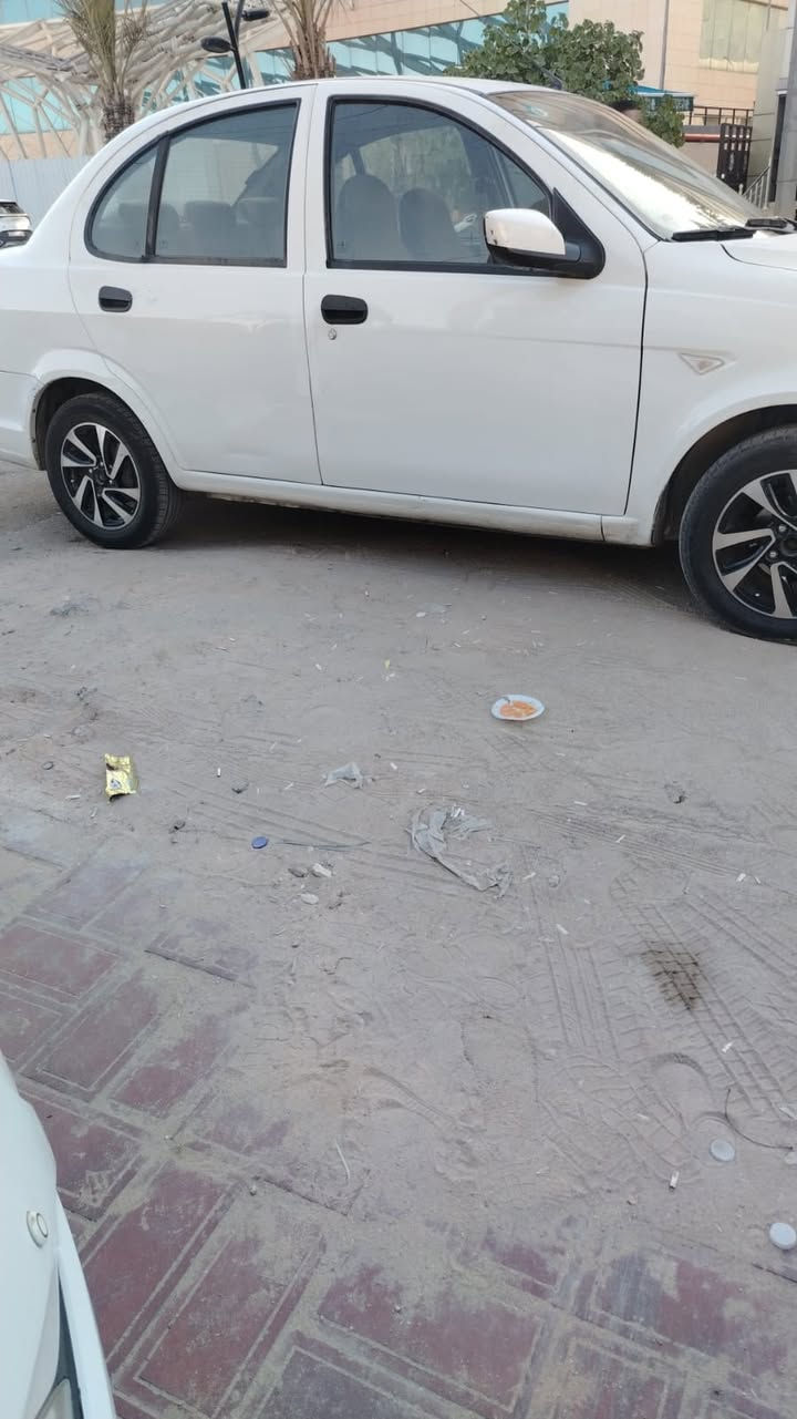 سلام عليكم ساينا البيع موديل 20  تبريد جاهزه سياره سعر 55 بيهه مجال مكلف بلنشر رقم كربلاء بسمي حره ***********
