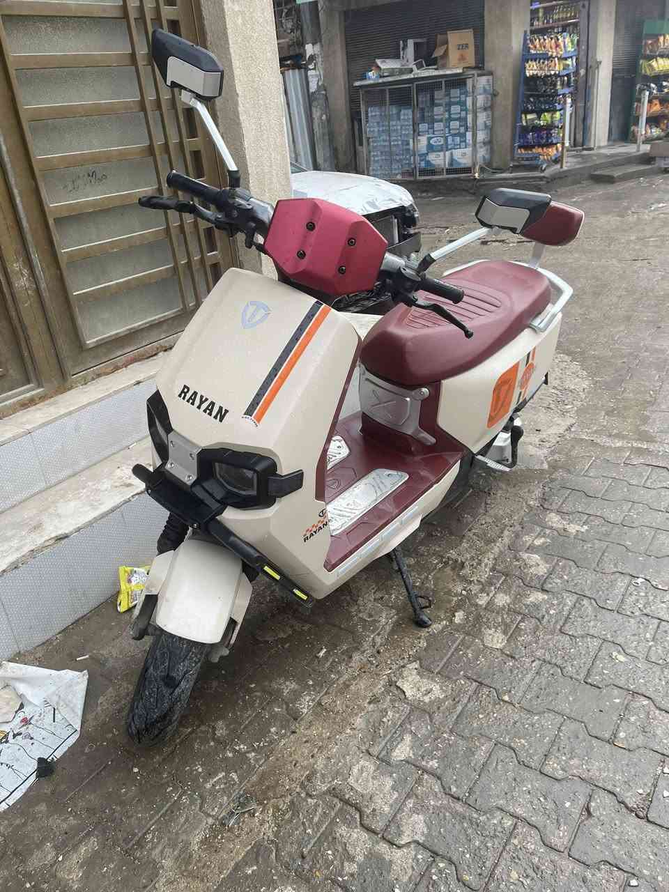 السلام عليكم دراجه. شحن للبيع نوع الريان /vip جديده مصار اهواي مہَטּ اخذته مكان بغداد الحريه مامتواجد عالفيس هذا تلفوني /*********** ابو مهدي السعر خاص
